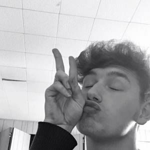 Meet your Posher, Troy